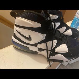 Nike Air Max 2 Uptempo
